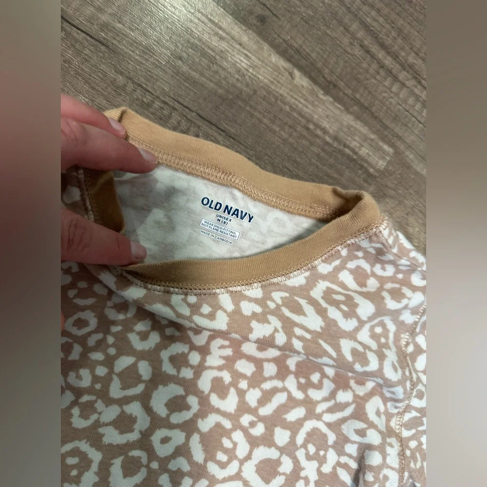 Old Navy Kids Pajama Set -‎ Tan and White Leopard Print